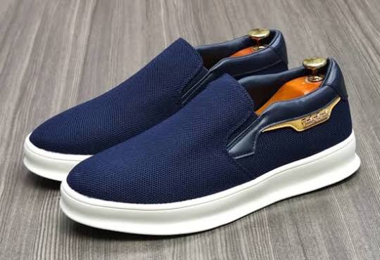 CHAUSSURE SPORT SEMELLE DURE